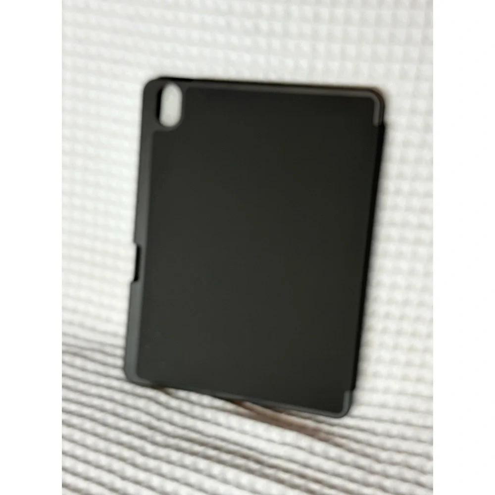 IPAD AIR 6th GEN Black Plastic Folding Folio Tablet Case with Integrated Stand